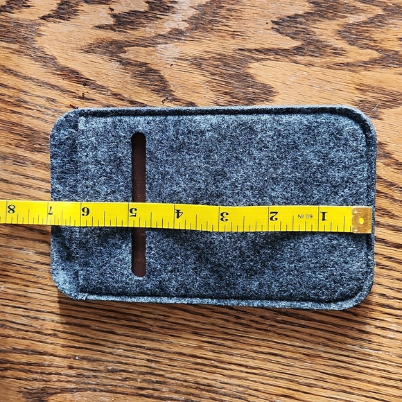 Grey felt cell phone protector - Picture 6 of 6